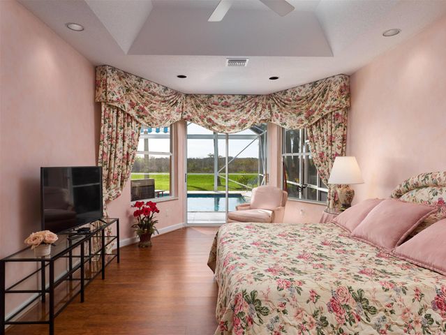 70 Cayman Place, Palm Beach Gardens, FL 33418