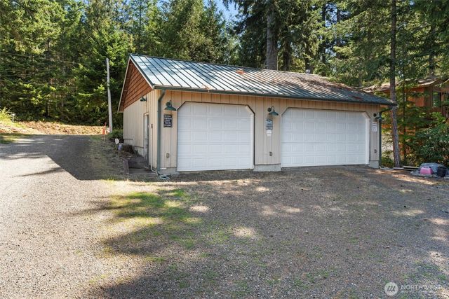 441 W Nahwatzel Beach Drive, Shelton, WA 98584