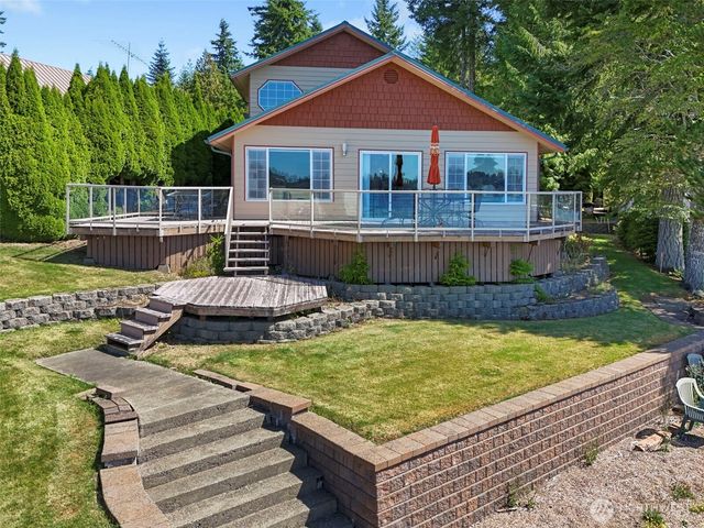 441 W Nahwatzel Beach Drive, Shelton, WA 98584