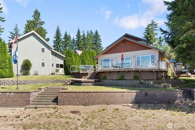 441 W Nahwatzel Beach Drive, Shelton, WA 98584