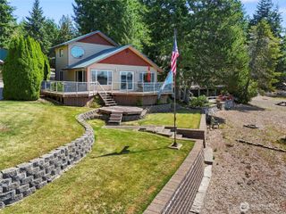 441 W Nahwatzel Beach Drive, Shelton, WA 98584