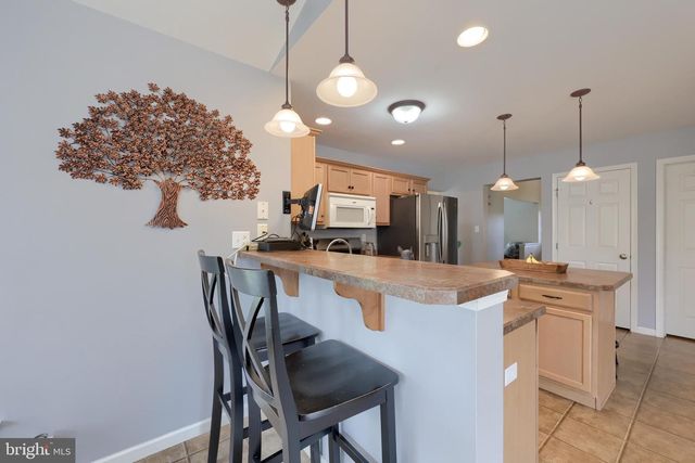 137 PICKWICK CIR, Palmyra, PA 17078
