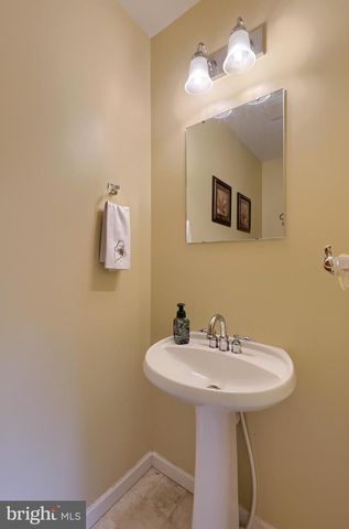 137 PICKWICK CIR, Palmyra, PA 17078