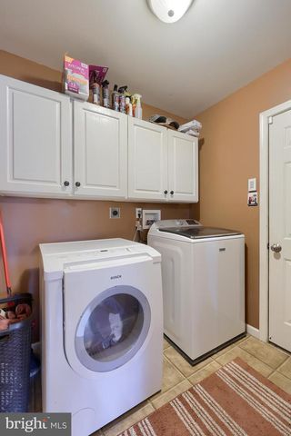 137 PICKWICK CIR, Palmyra, PA 17078