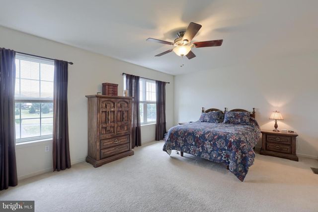 137 PICKWICK CIR, Palmyra, PA 17078
