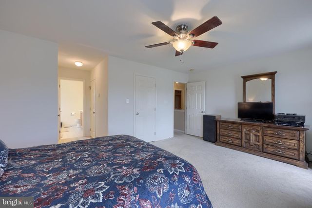 137 PICKWICK CIR, Palmyra, PA 17078