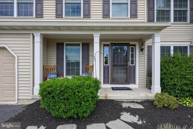 137 PICKWICK CIR, Palmyra, PA 17078
