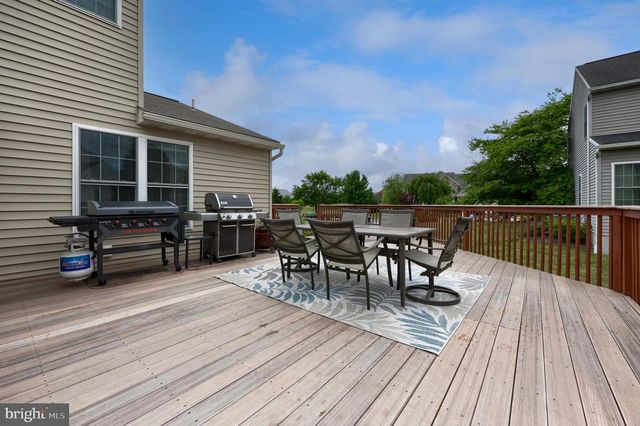 137 PICKWICK CIR, Palmyra, PA 17078