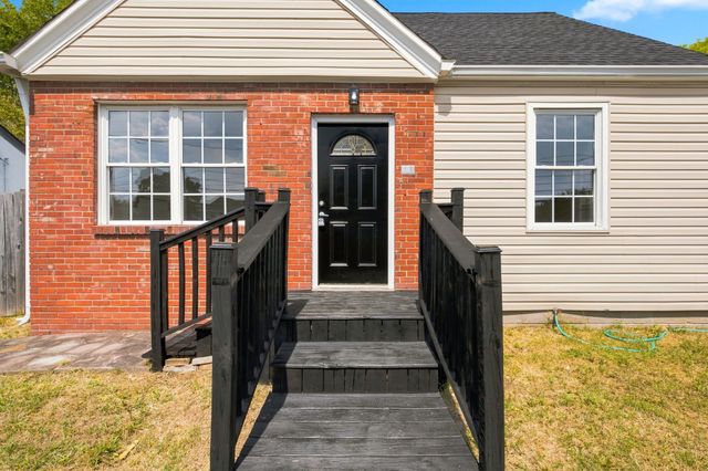 409 7th Ave, W, Springfield, TN 37172