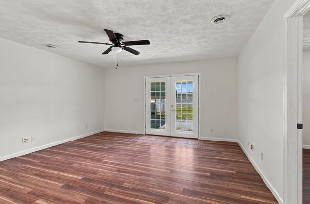 409 7th Ave, W, Springfield, TN 37172