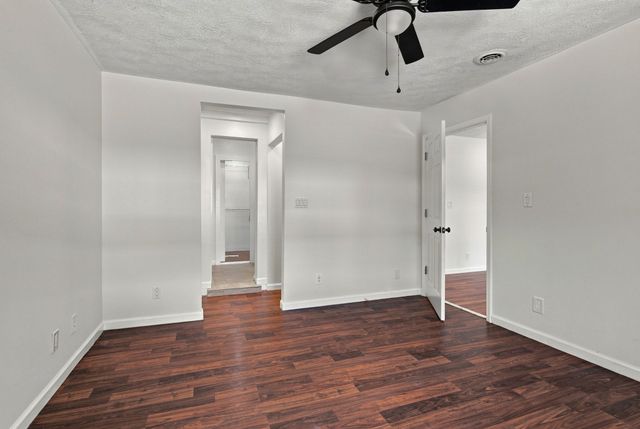 409 7th Ave, W, Springfield, TN 37172