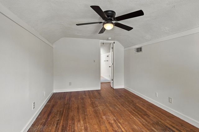 409 7th Ave, W, Springfield, TN 37172