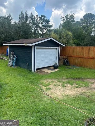 2207 S Sherwood Drive, Valdosta, GA 31602