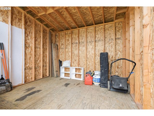 1559 E 2ND St, Newberg, OR 97132