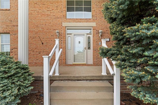 6065 Saint Elia Court, Canfield, OH 44406