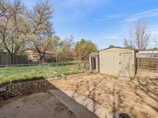 360 E Byrd Dr, Pueblo West, CO 81007