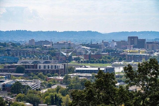 1131 Stringers Ridge Road 5e, Chattanooga, TN 37405