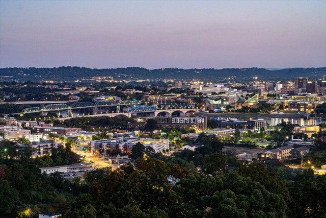 1131 Stringers Ridge Road 5e, Chattanooga, TN 37405