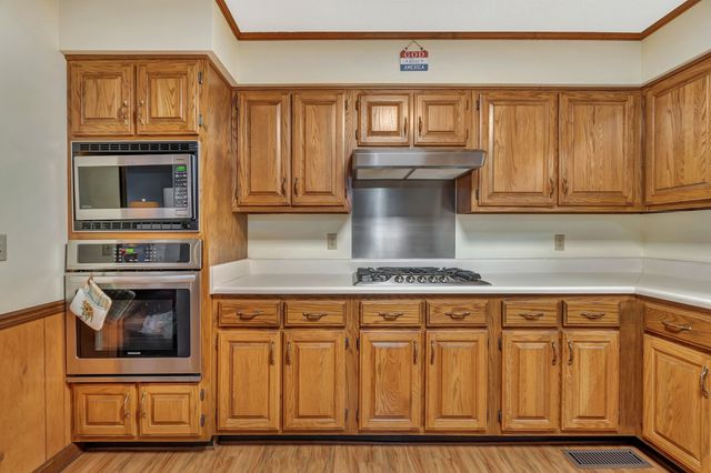 1210 Hills Chapel Rd, Manchester, TN 37355