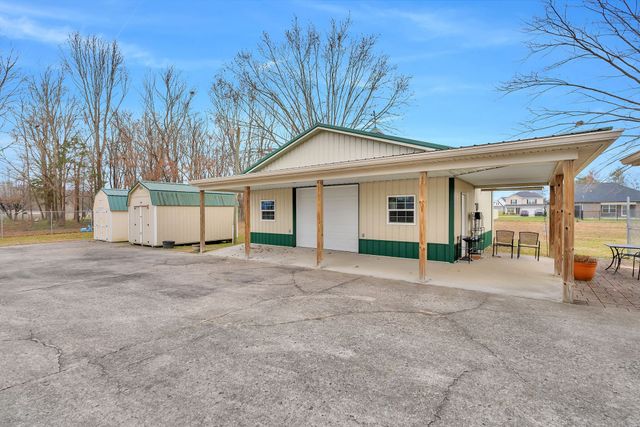 1210 Hills Chapel Rd, Manchester, TN 37355