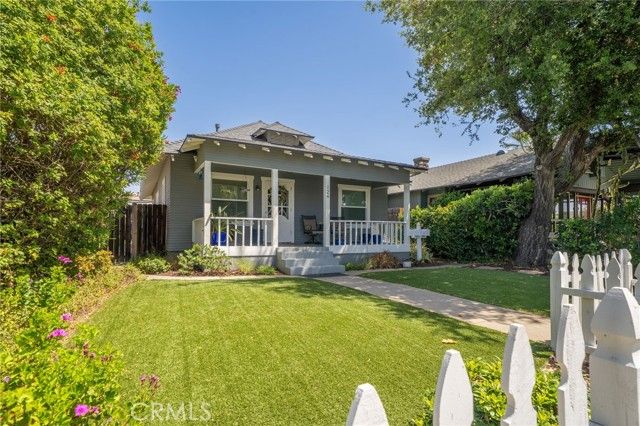 124 N Vista Bonita Avenue, Glendora, CA 91741
