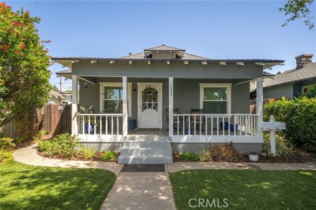 124 N Vista Bonita Avenue, Glendora, CA 91741