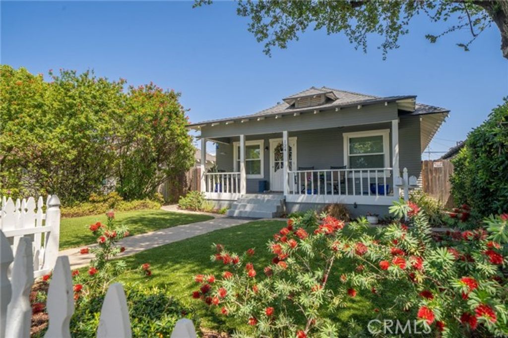 124 N Vista Bonita Avenue, Glendora, CA 91741