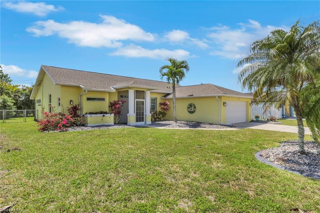 Image 1 of property listing at 134 SE 18th ST, Cape Coral, FL 33990