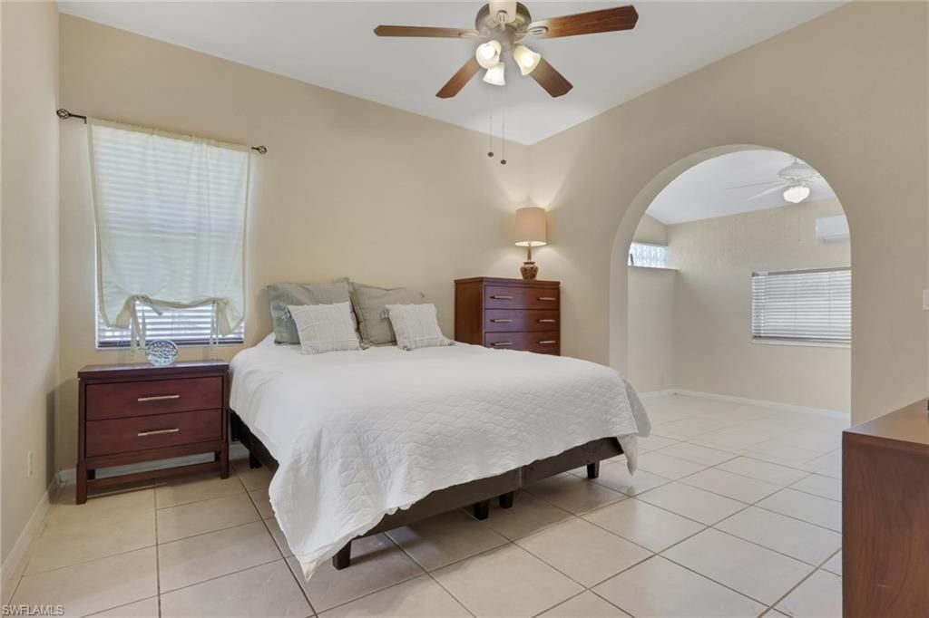 Image 13 of property listing at 134 SE 18th ST, Cape Coral, FL 33990