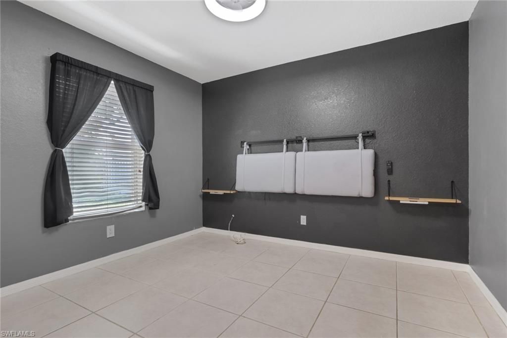 Image 21 of property listing at 134 SE 18th ST, Cape Coral, FL 33990