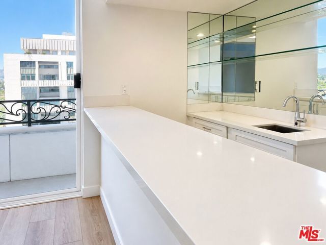 10390 WILSHIRE Boulevard 1702, Los Angeles, CA 90024