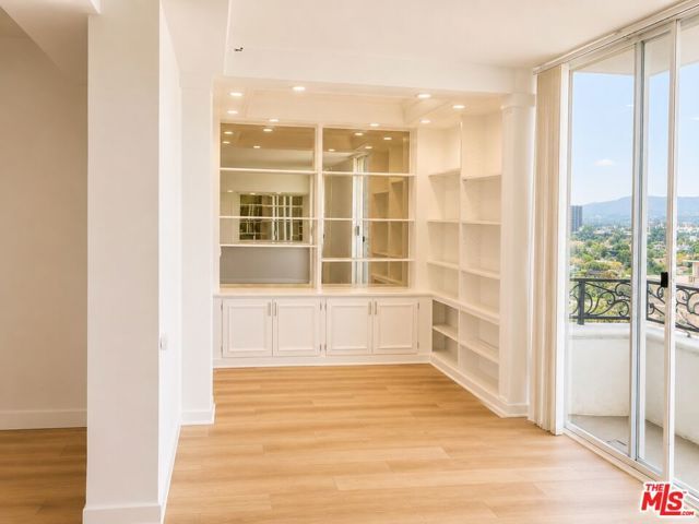 10390 WILSHIRE Boulevard 1702, Los Angeles, CA 90024