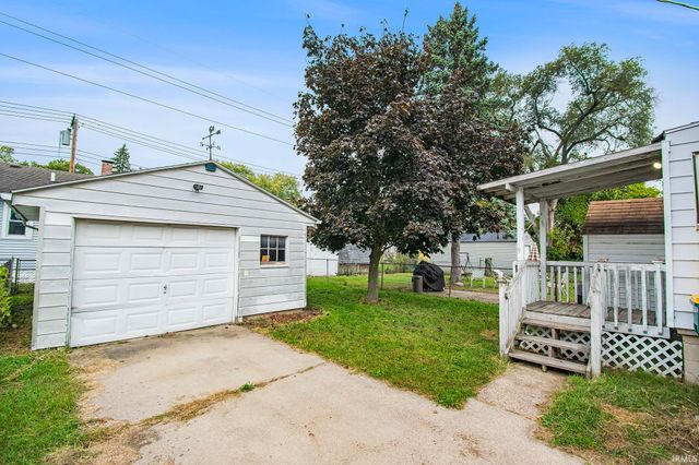703 Maple Street, Mishawaka, IN 46545