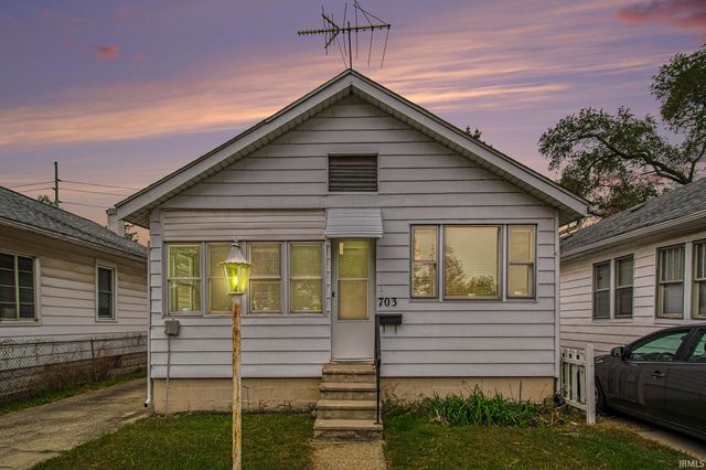 703 Maple Street, Mishawaka, IN 46545