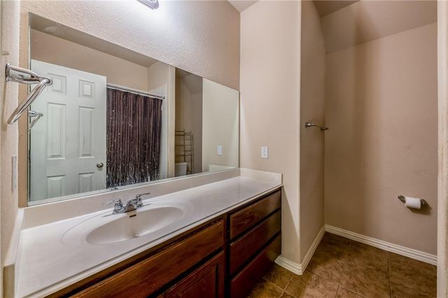 2005 Santa Barbara CT, Round Rock, TX 78665