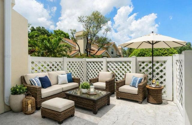 8111 Northboro Court 11b, Lake Clarke Shores, FL 33406