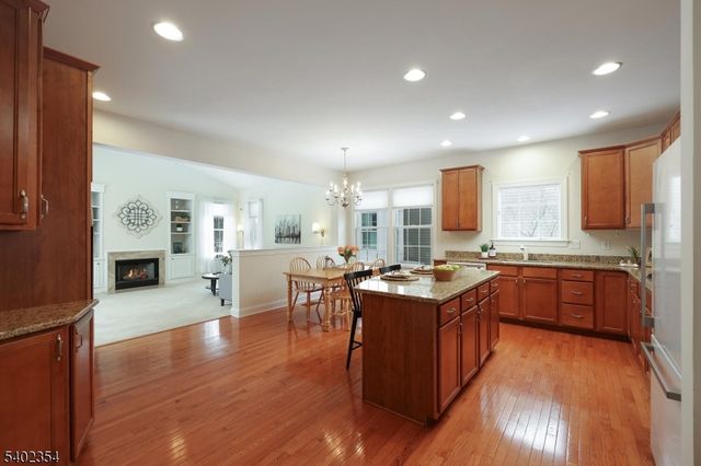 64 Bedford Dr, Montgomery Twp., NJ 08558