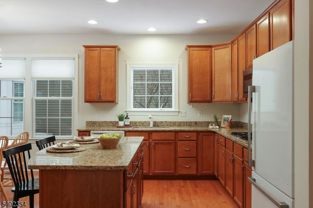 64 Bedford Dr, Montgomery Twp., NJ 08558