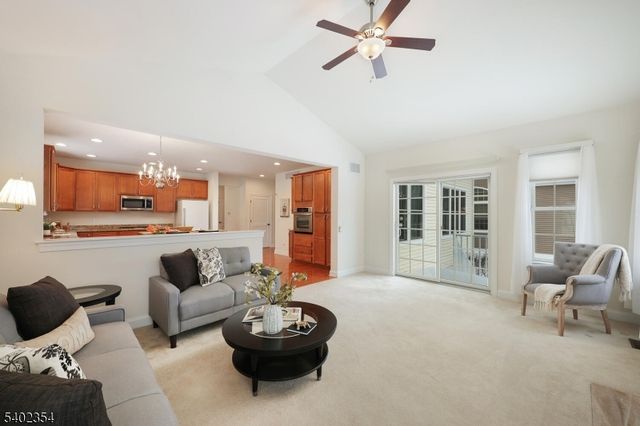 64 Bedford Dr, Montgomery Twp., NJ 08558