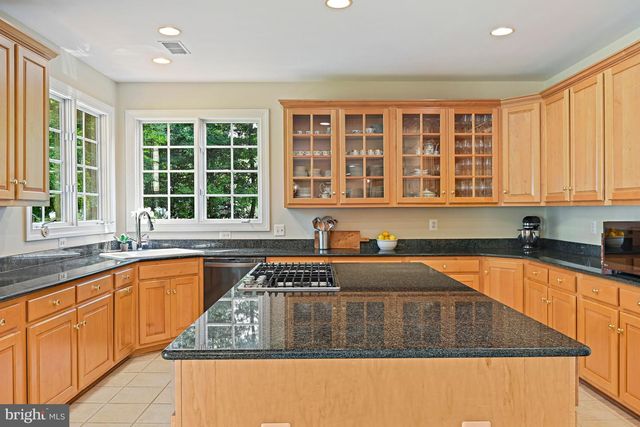10560 FOX FOREST DR, Great Falls, VA 22066