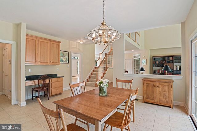 10560 FOX FOREST DR, Great Falls, VA 22066