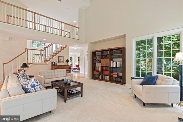 10560 FOX FOREST DR, Great Falls, VA 22066