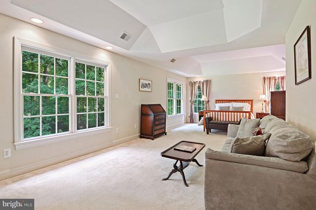 10560 FOX FOREST DR, Great Falls, VA 22066