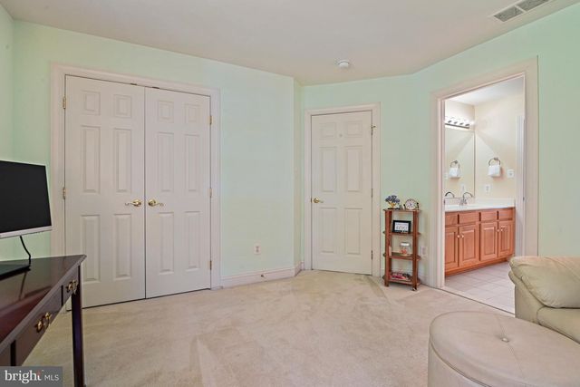 10560 FOX FOREST DR, Great Falls, VA 22066