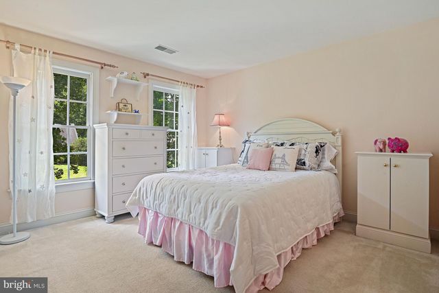 10560 FOX FOREST DR, Great Falls, VA 22066