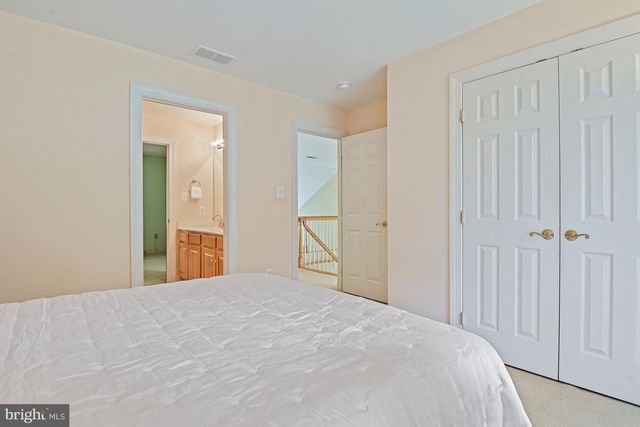 10560 FOX FOREST DR, Great Falls, VA 22066