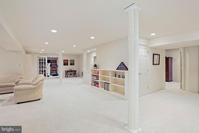 10560 FOX FOREST DR, Great Falls, VA 22066
