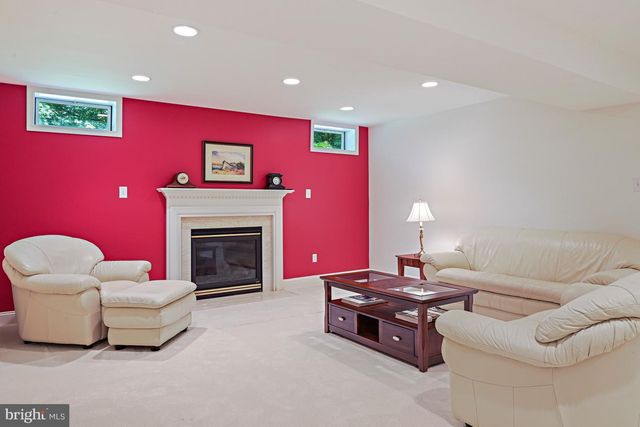 10560 FOX FOREST DR, Great Falls, VA 22066