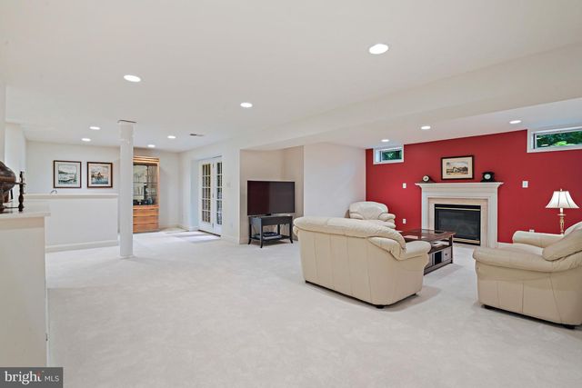 10560 FOX FOREST DR, Great Falls, VA 22066