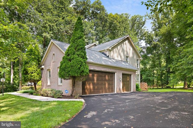10560 FOX FOREST DR, Great Falls, VA 22066